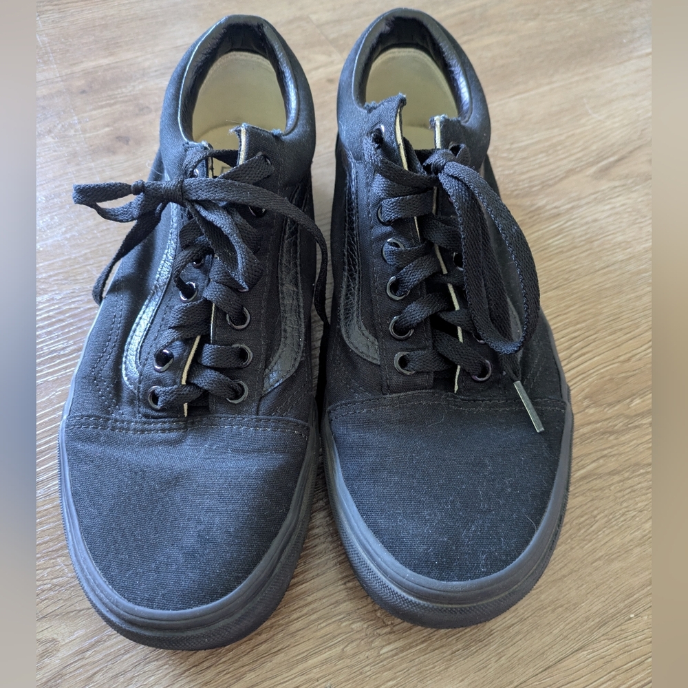 Vans Men's Black Canvas Vans Size 9